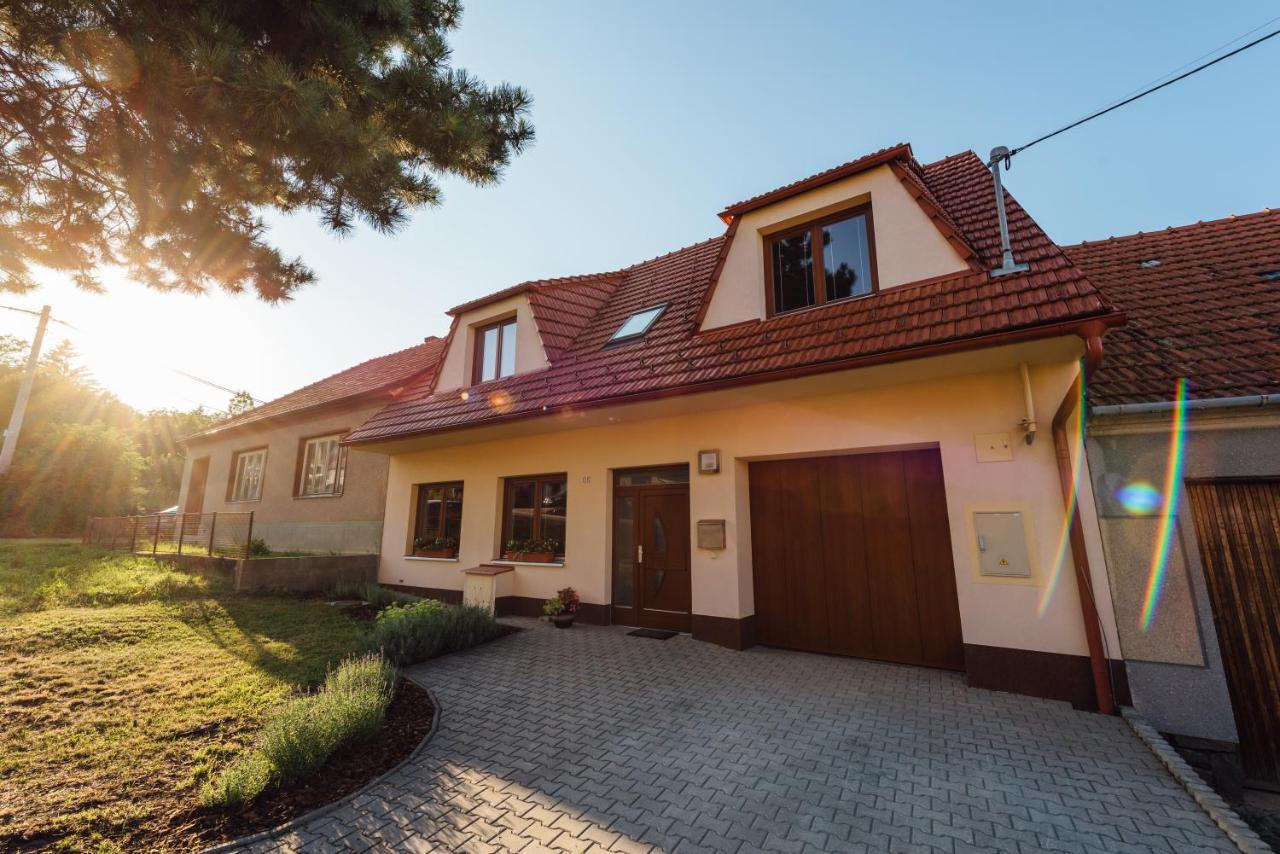 Apartman Pod Borovici Kovalovice Екстериор снимка
